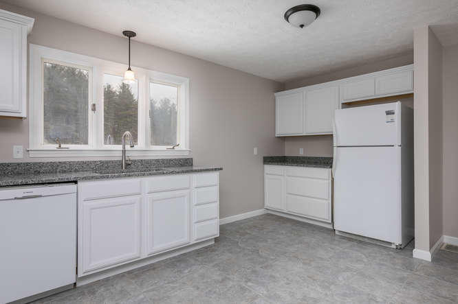 30 Buzzell Road Biddeford, ME 04005 - Photo 11 of 38 Kitchen