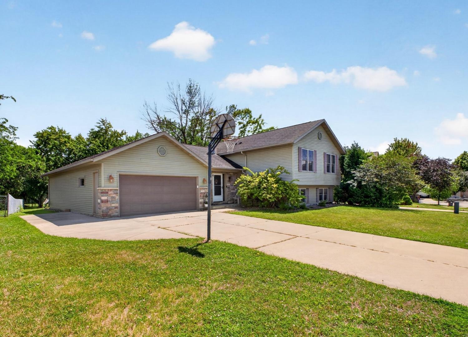 4022 Villa Road Northwest Rochester, MN 55901 - Photo 26 of 39