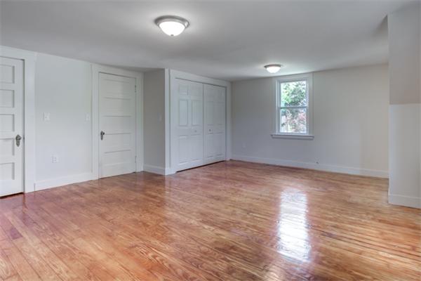 25 Grant Road Salem, MA 01970 - Photo 10 of 15 Gallery Image 10