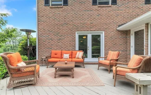 $389,900 | 106 Shawnee Drive, Butler, PA 16001