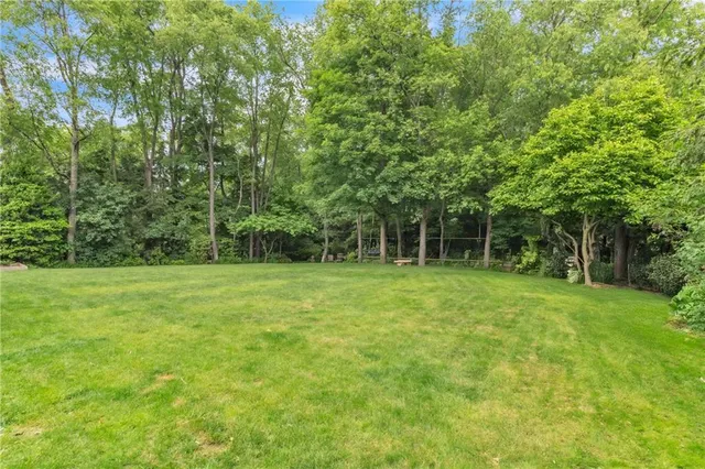 $389,900 | 106 Shawnee Drive, Butler, PA 16001