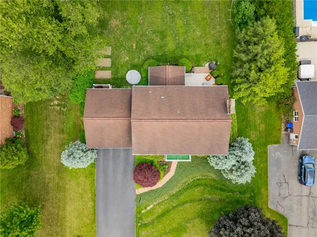 $389,900 | 106 Shawnee Drive, Butler, PA 16001