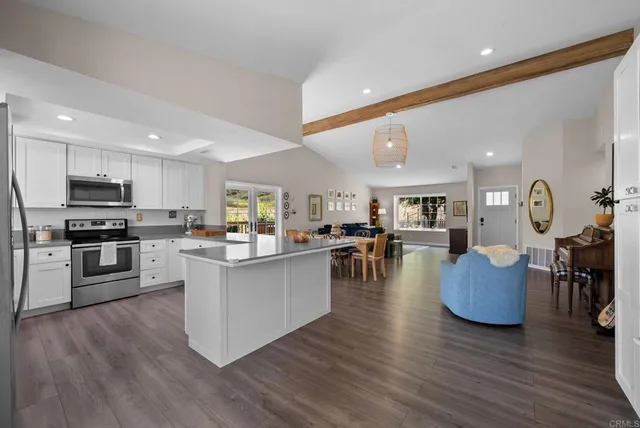 $999,000 | 3410 Tonopah Street, Oceanside, CA 92054