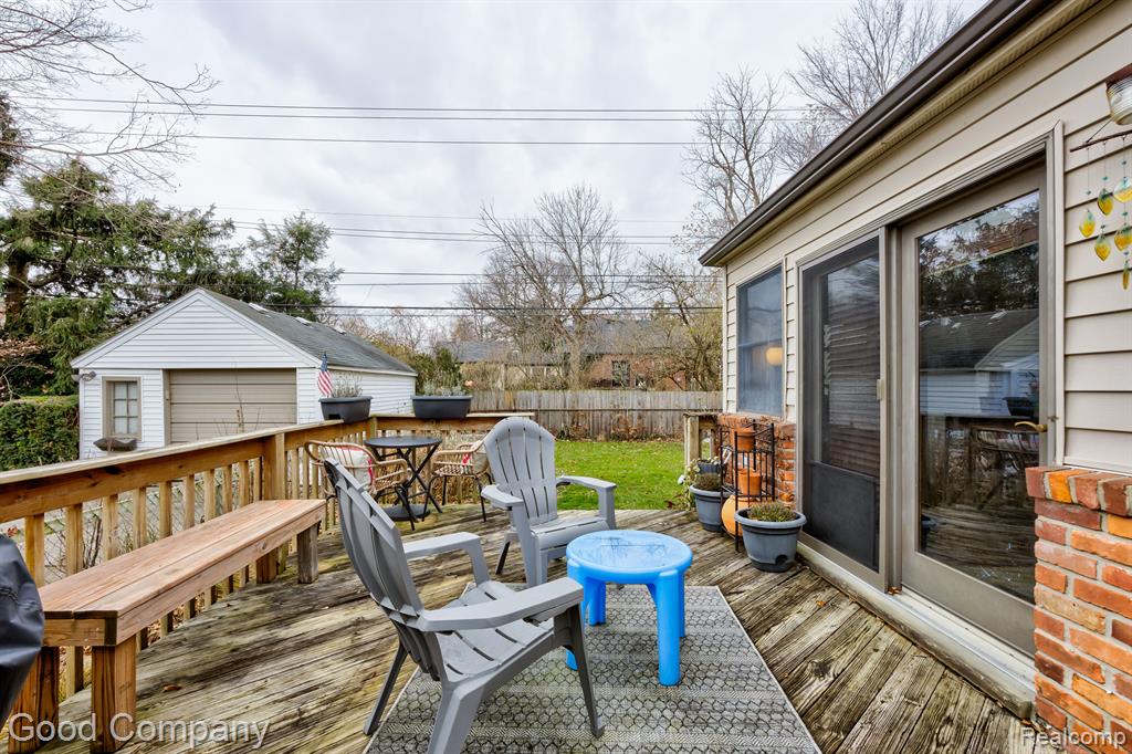 28 Maplefield Road Pleasant Ridge, MI 48069 - Photo 39 of 49