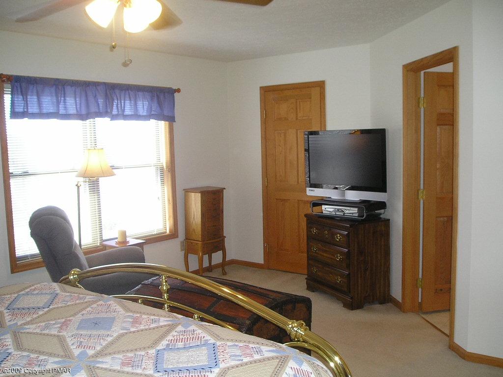 808 Beaver Dam Road Long Pond, PA 18334 - Photo 15 of 27 Spacious owner suite