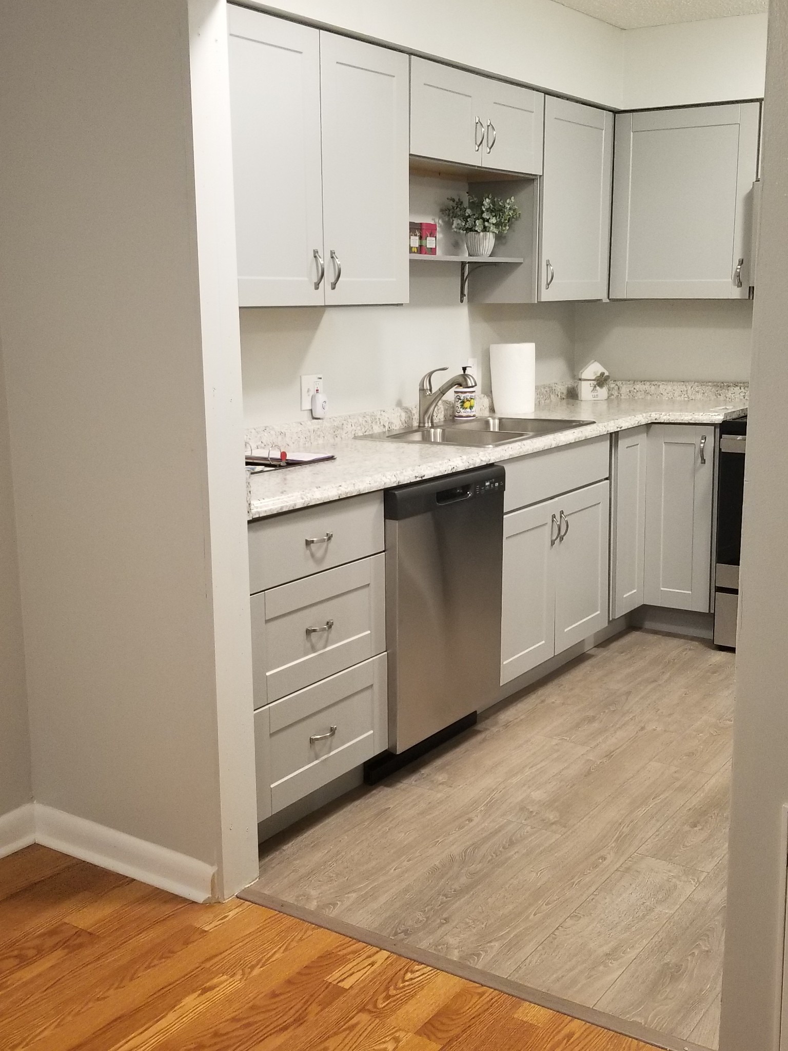 323 Forest Park Road, Unit 516 Madison, TN 37115 - Photo 2 of 12 a kitchen with cabinets appliances and a counter space