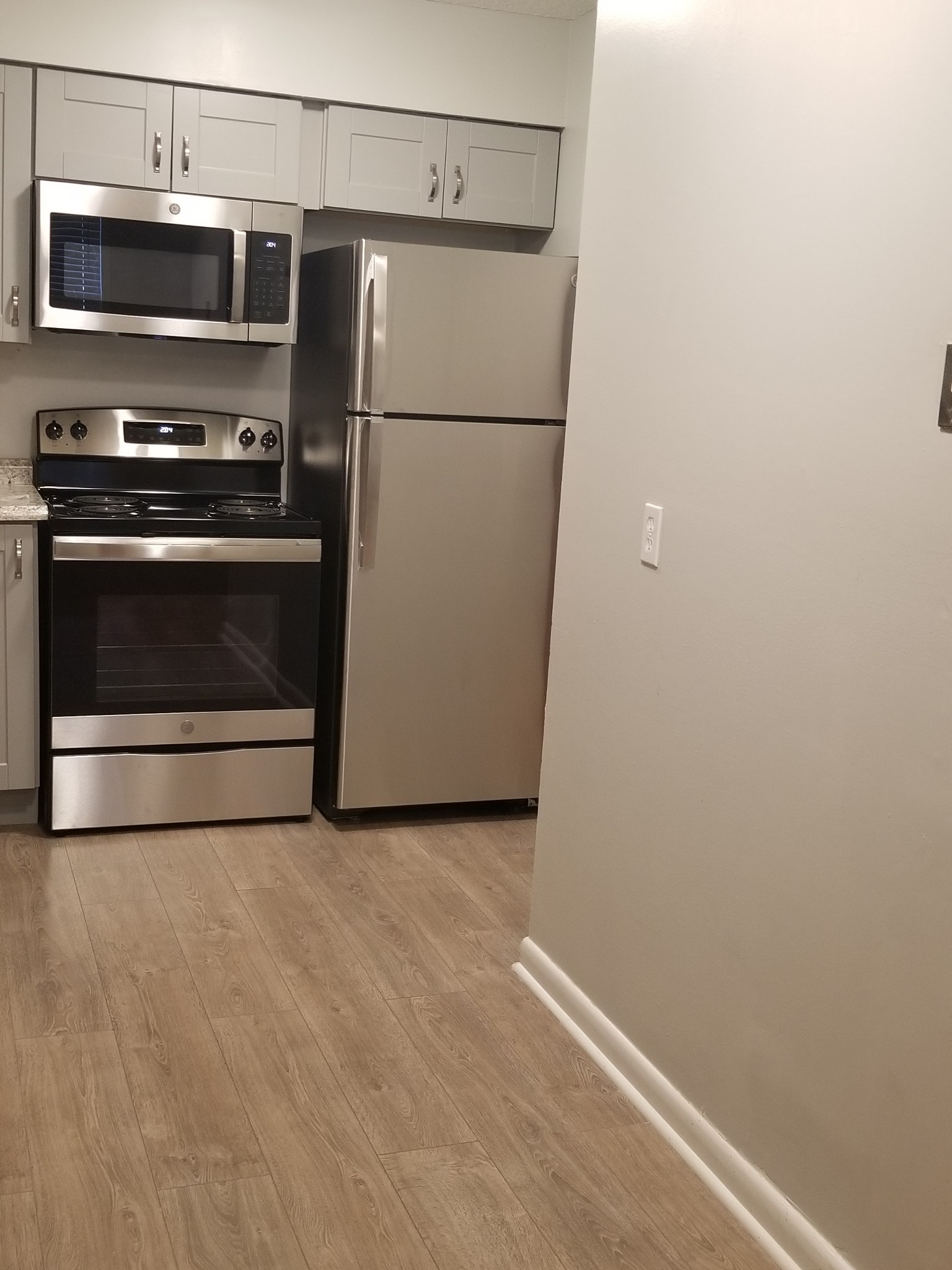 323 Forest Park Road, Unit 516 Madison, TN 37115 - Photo 12 of 12 a view of a kitchen with washer and dryer