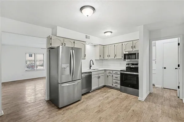 $229,000 | 106 B Smith Street, Smithville, MO 64089