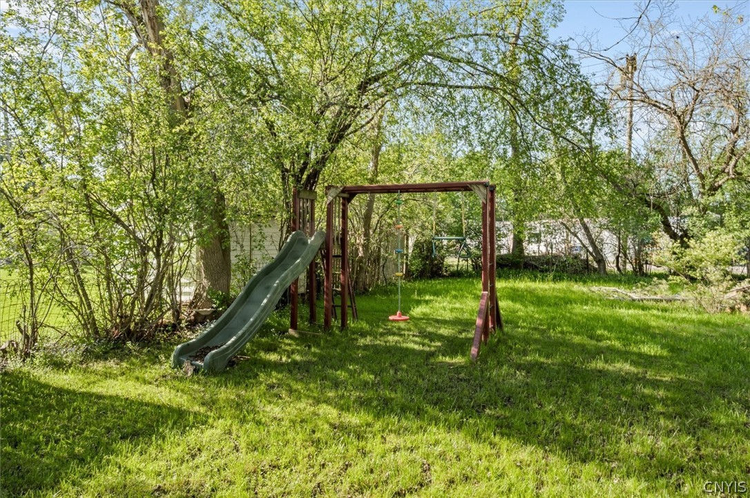 124 Prospect Street Sherrill, NY 13461 - Photo 8 of 47