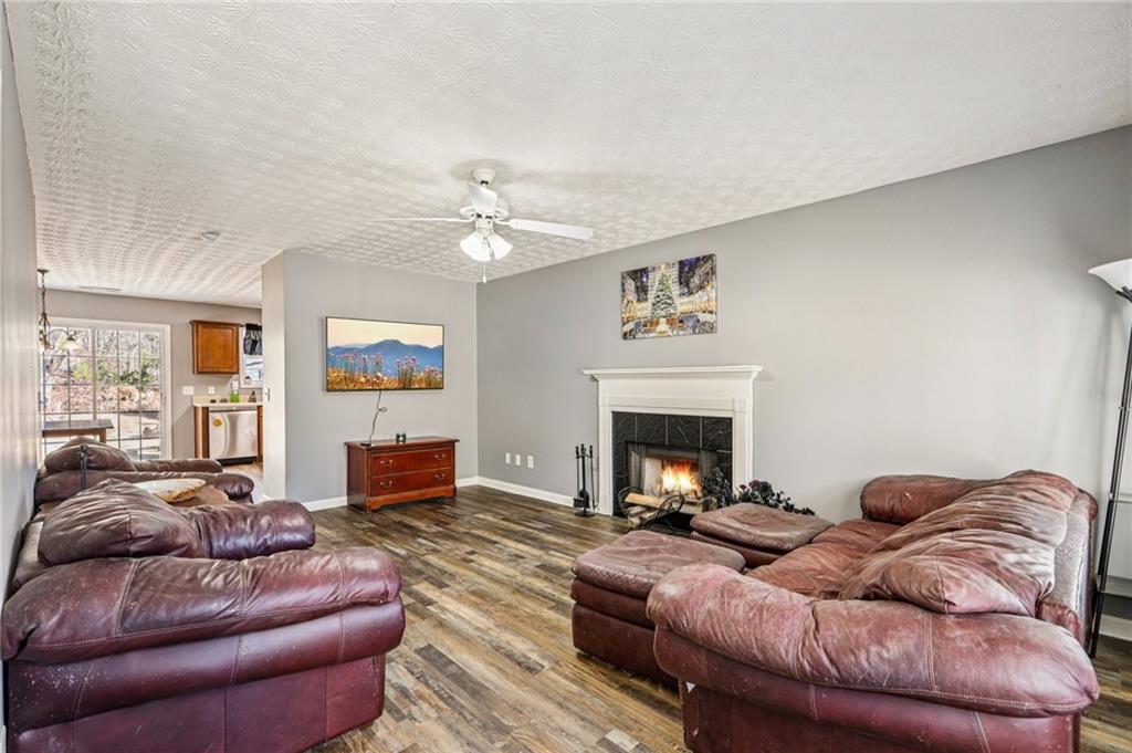 3008 Cedar Glen Run Gainesville, GA 30507 - Photo 3 of 11