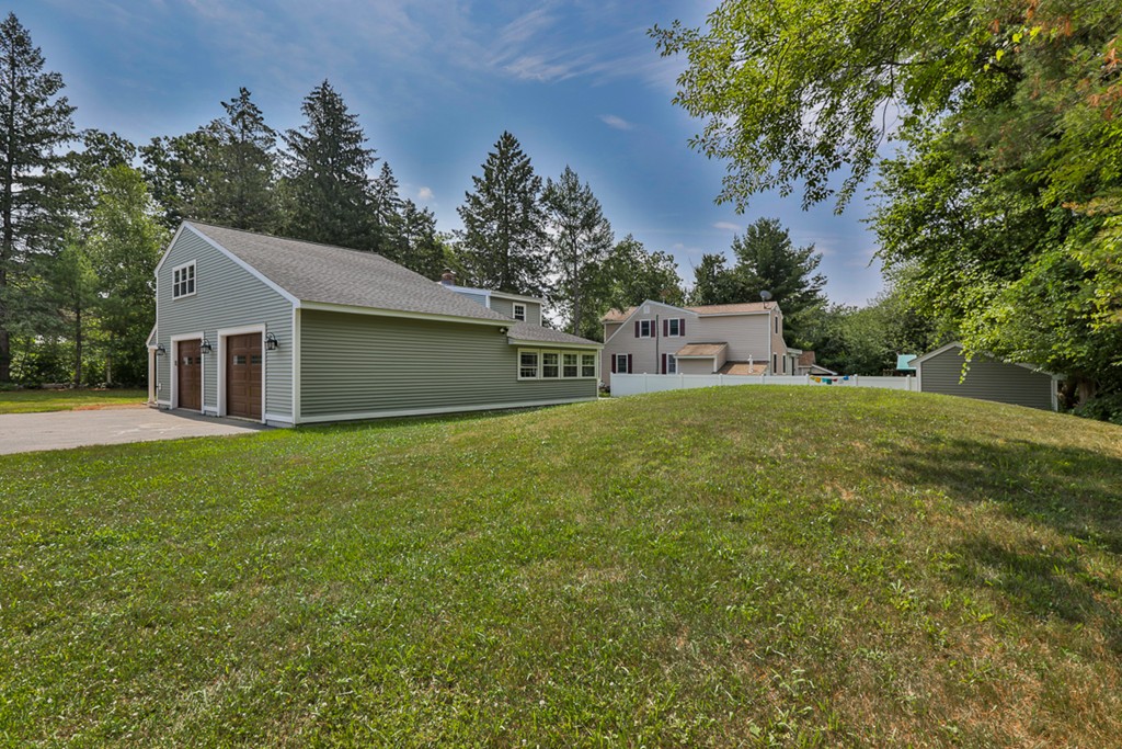 80 Ferry Road Salisbury, MA 01952 - Photo 3 of 30