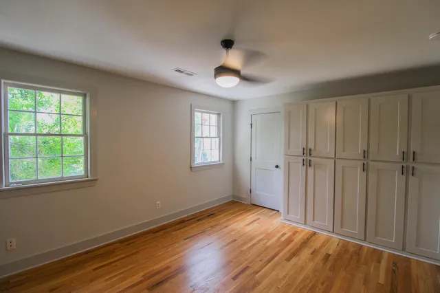 $5,000 | 186 Queen Street, Charleston, SC 29401