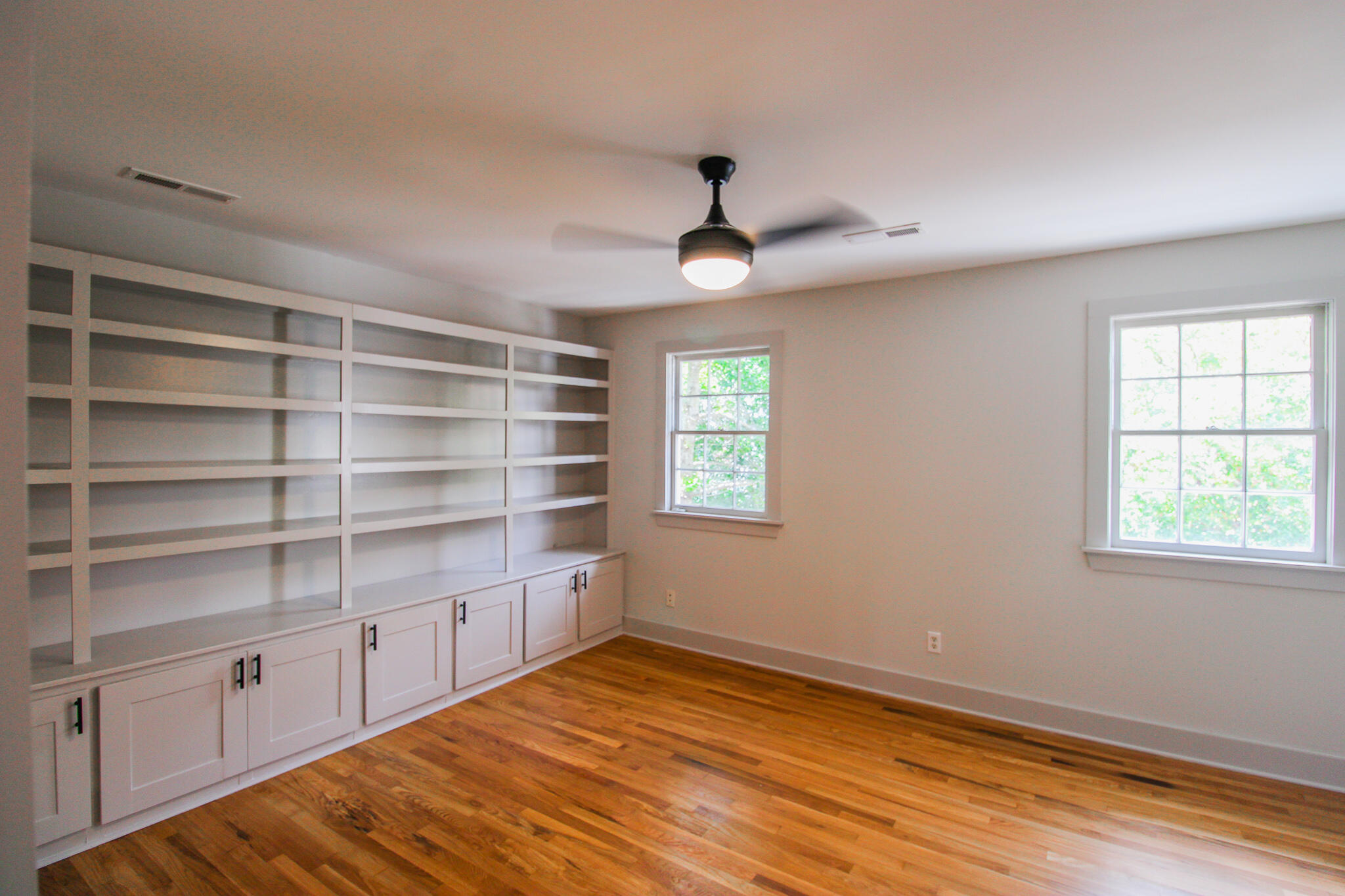 186 Queen Street Charleston, SC 29401 - Photo 13 of 21 5564FAF0-88A5-4348-9A42-6EC4E215A333