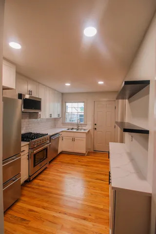 $5,000 | 186 Queen Street, Charleston, SC 29401