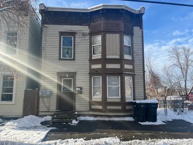 $219,900 | 321 9th Street, Troy, NY 12180
