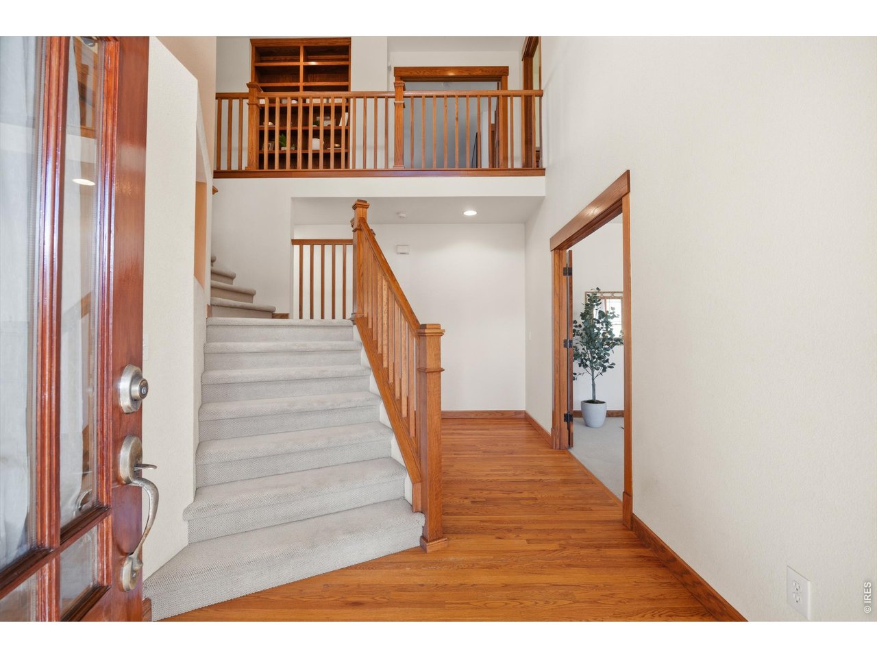 4220 Applegate Court Fort Collins, CO 80526 - Photo 5 of 45 Foyer