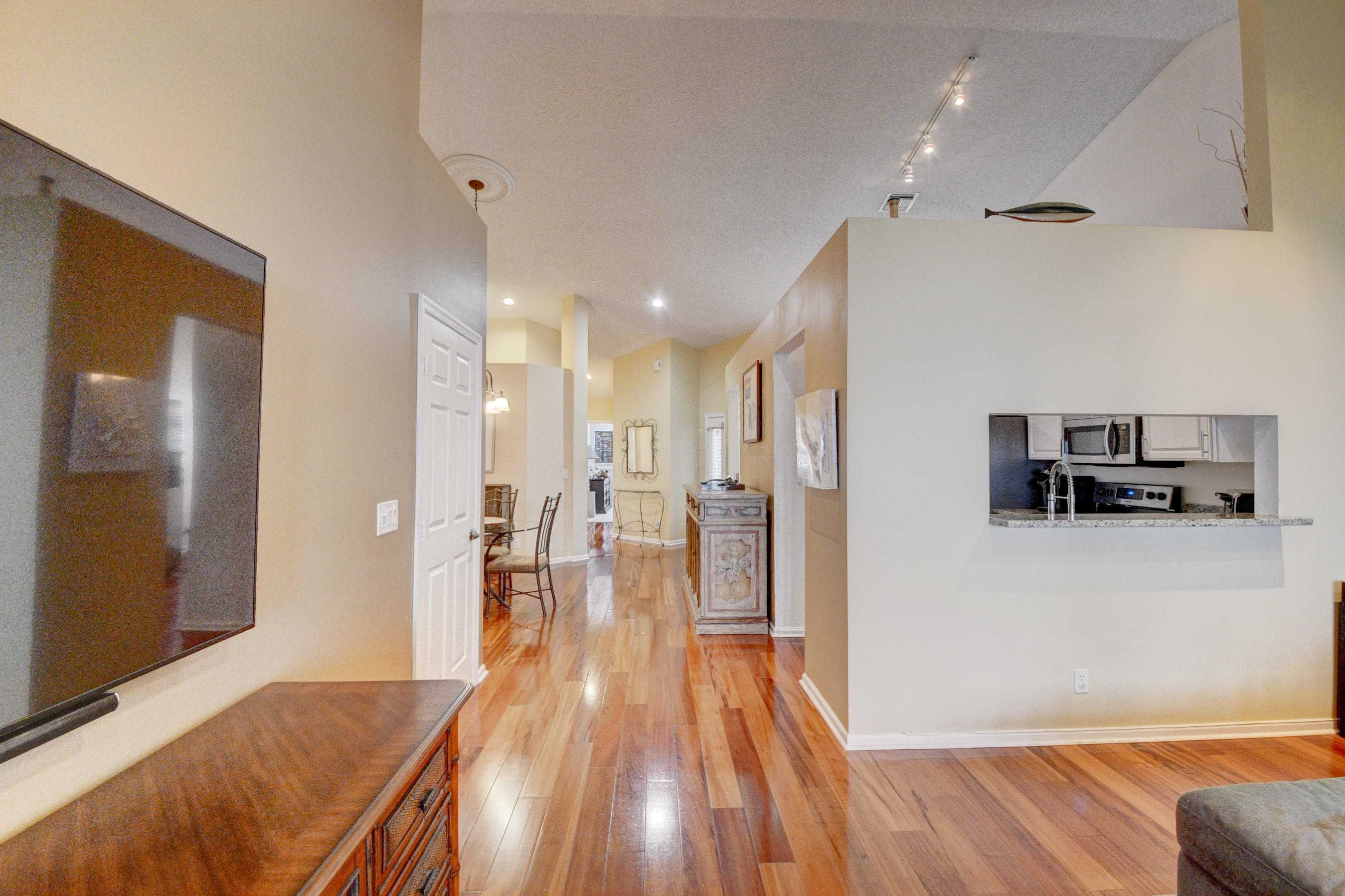 8417 Via Leonessa Boca Raton, FL 33433 - Photo 12 of 31 DSC_9010_1_2_3_4