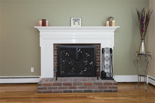 11 Magnolia Road Melrose, MA 02176 - Photo 4 of 18 Gallery Image 4