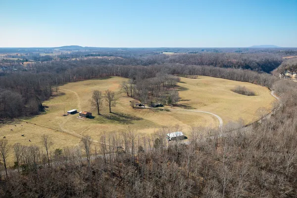 4291 Webbs Camp Road, Walling, TN 38587