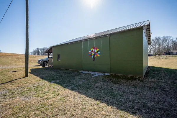 4291 Webbs Camp Road, Walling, TN 38587
