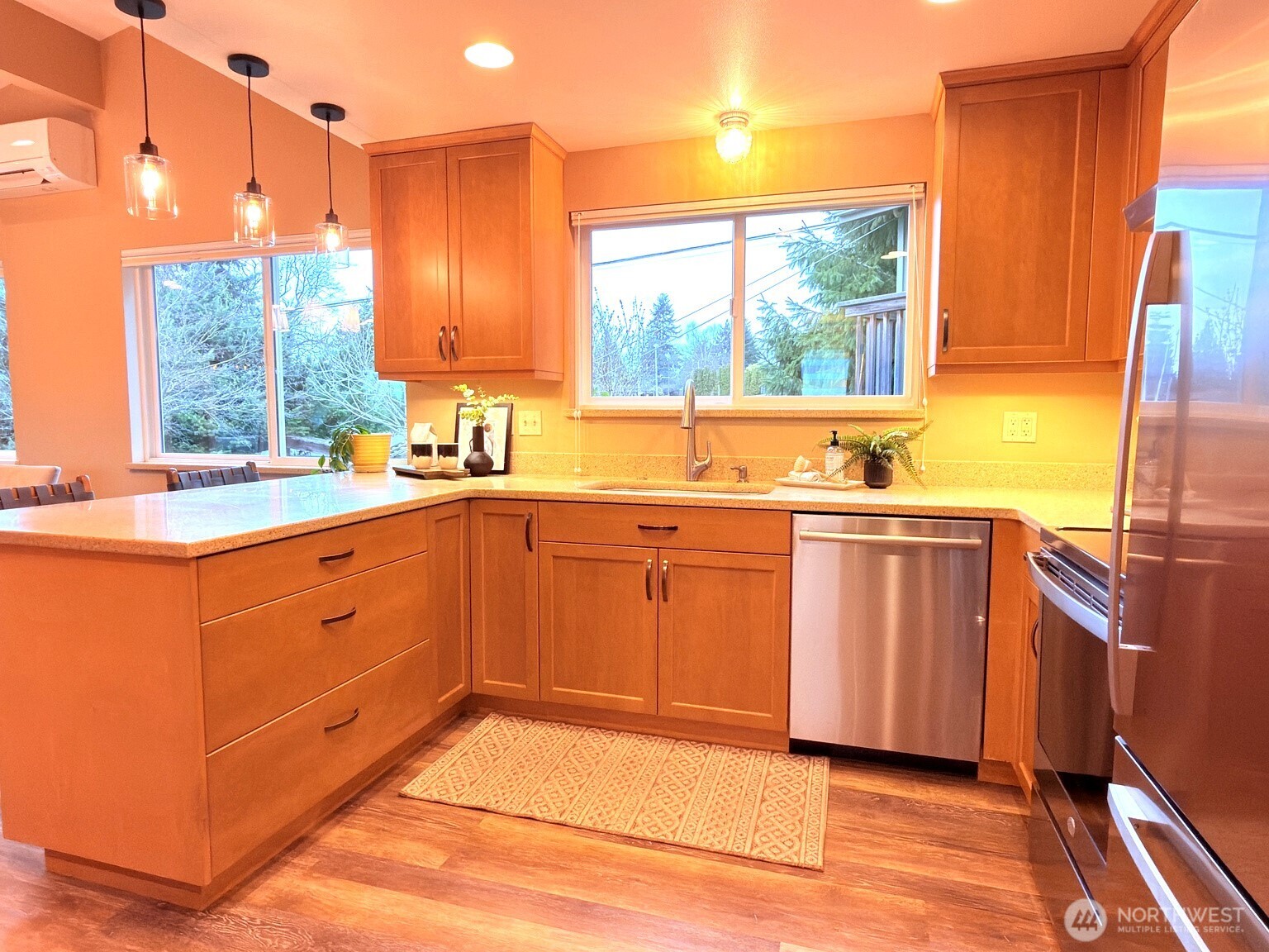 2004 Southwest 117th Place Burien, WA 98146 - Photo 14 of 40
