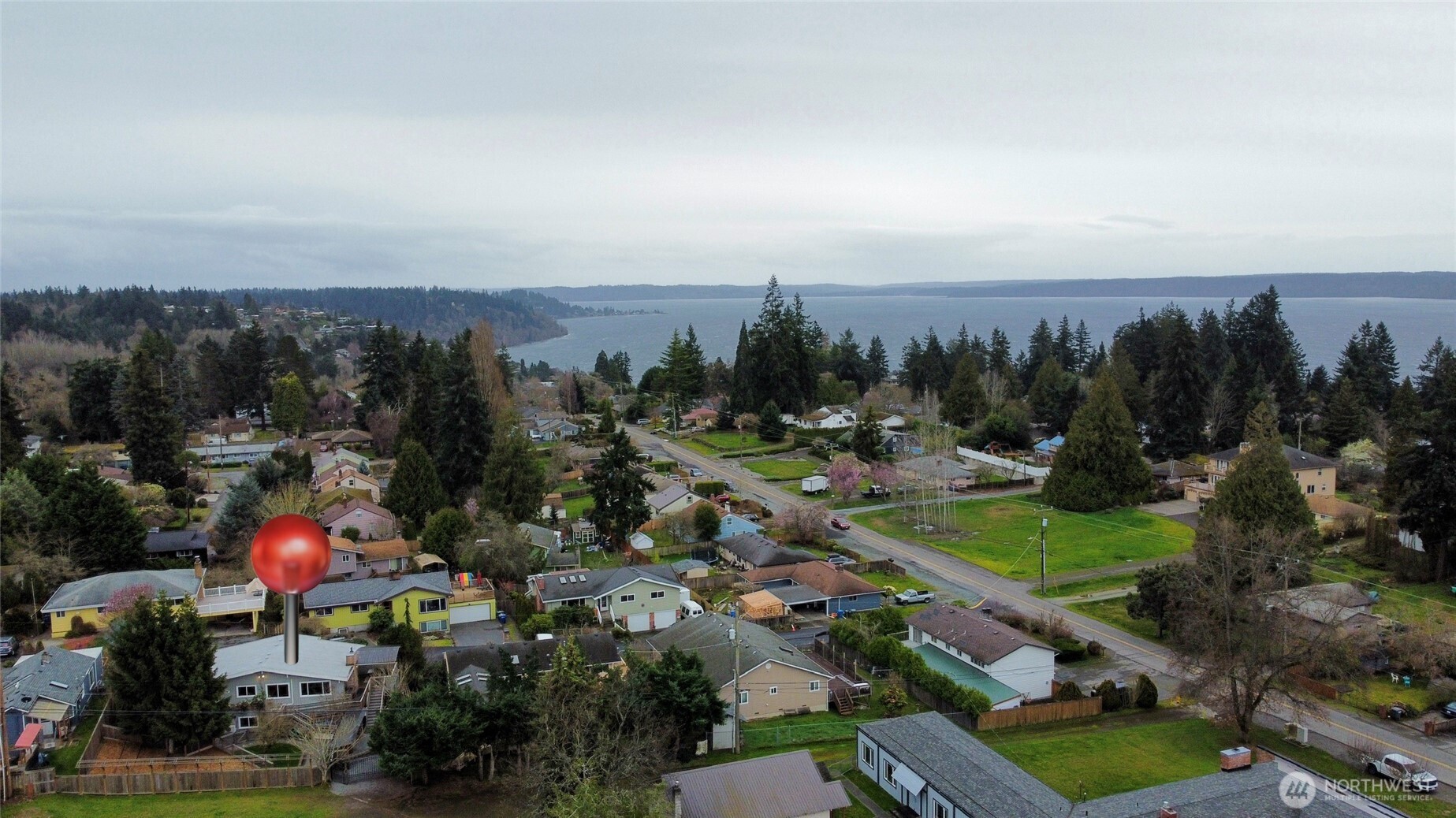 2004 Southwest 117th Place Burien, WA 98146 - Photo 3 of 40