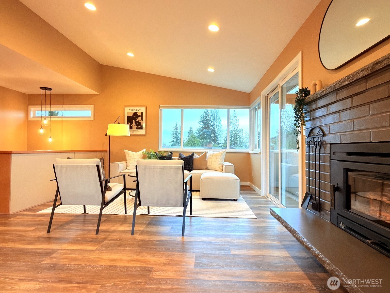2004 Southwest 117th Place Burien, WA 98146 - Photo 9 of 40