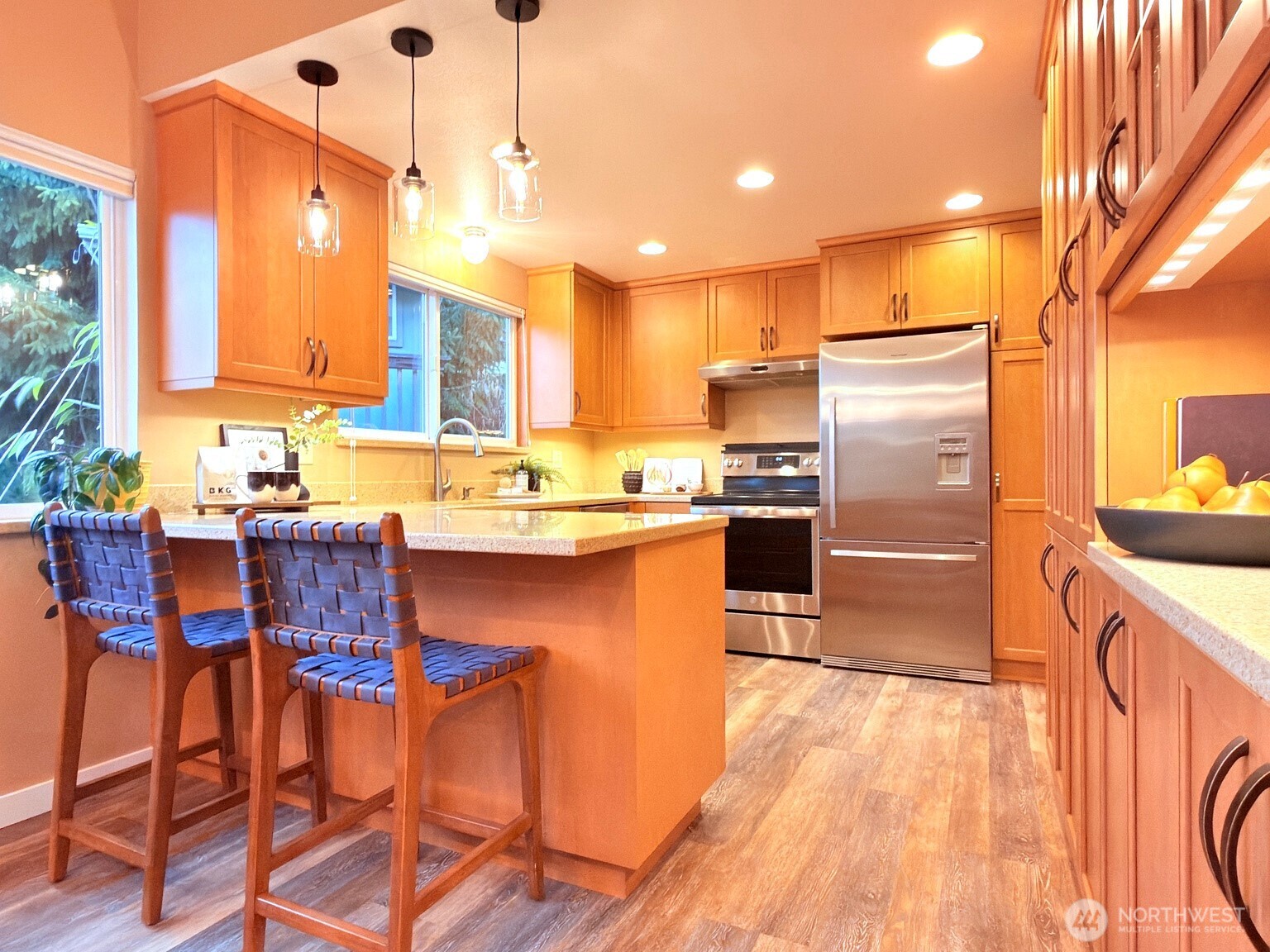2004 Southwest 117th Place Burien, WA 98146 - Photo 10 of 40