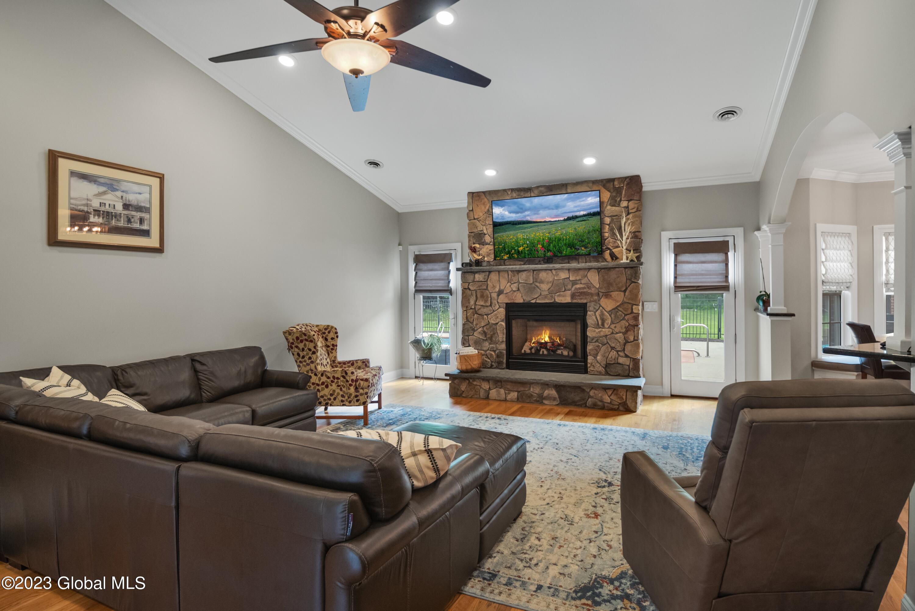 332 Shufelt Road Schodack, NY 12123 - Photo 2 of 51 Interior 02