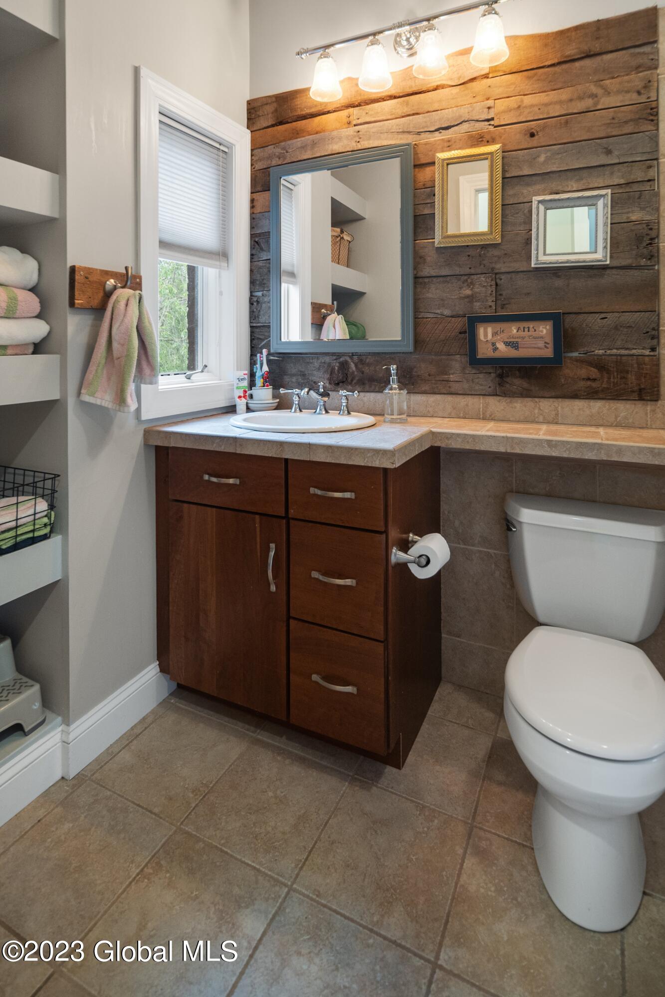 332 Shufelt Road Schodack, NY 12123 - Photo 22 of 51 Interior 21