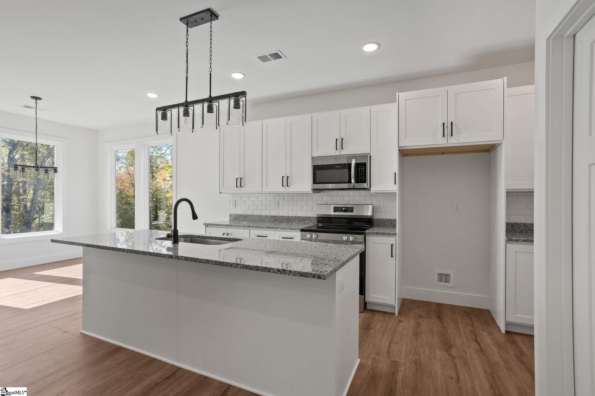 15 Fowler Road Taylors, SC 29687 - Photo 7 of 31