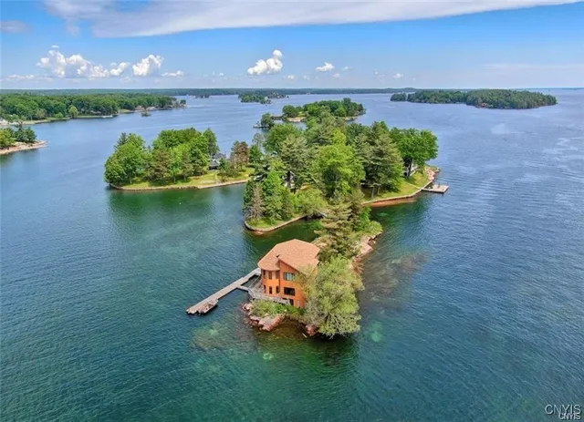 $850,000 | 1 St Marys Alexandria Ny 13607, Alexandria Bay, NY 13607