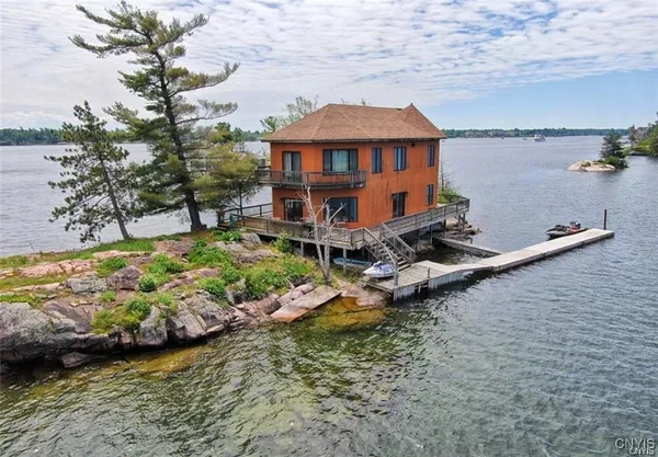 $850,000 | 1 St Marys Alexandria Ny 13607, Alexandria Bay, NY 13607