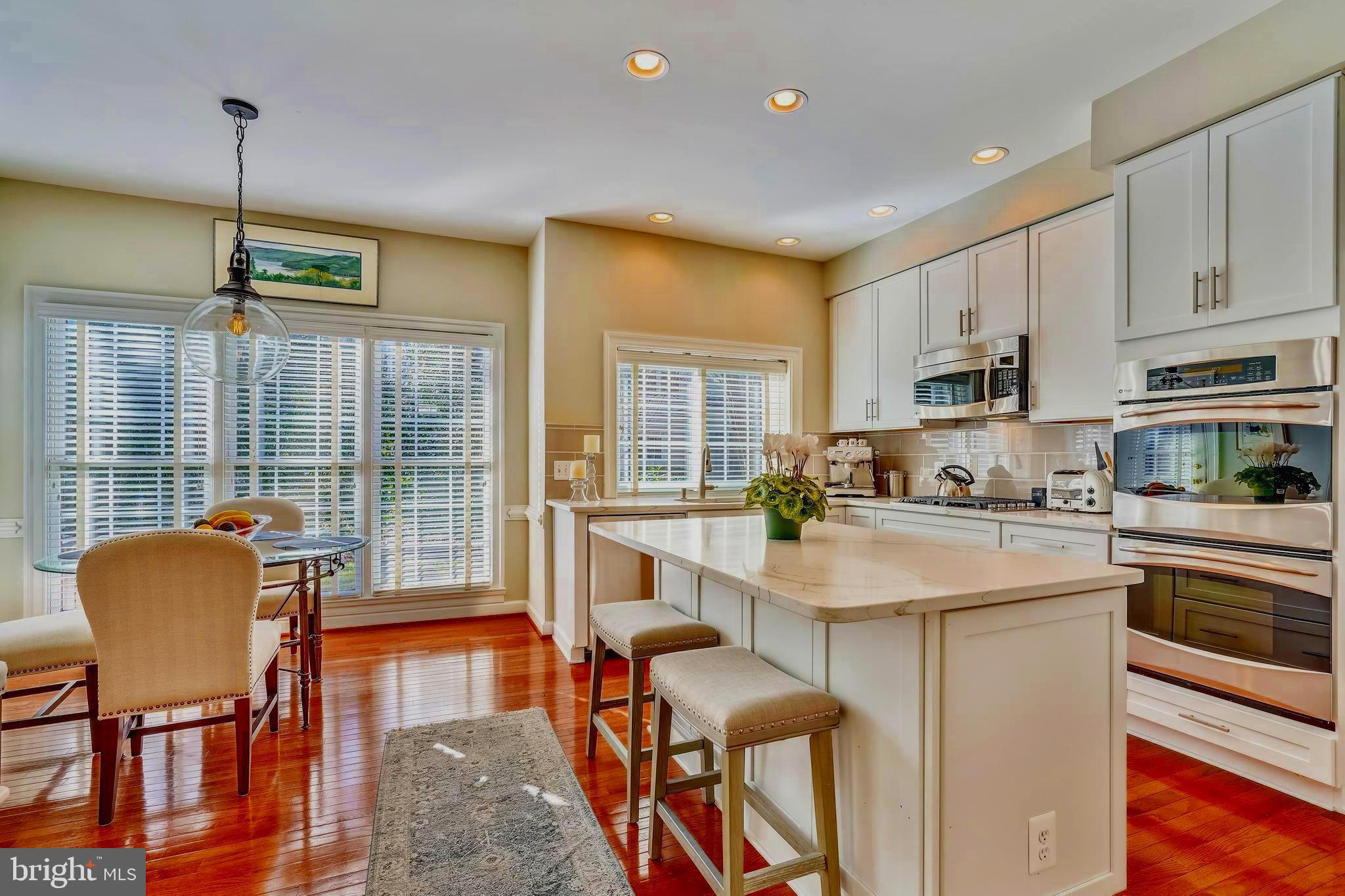 9707 Hidden Valley Road Vienna, VA 22181 - Photo 9 of 44