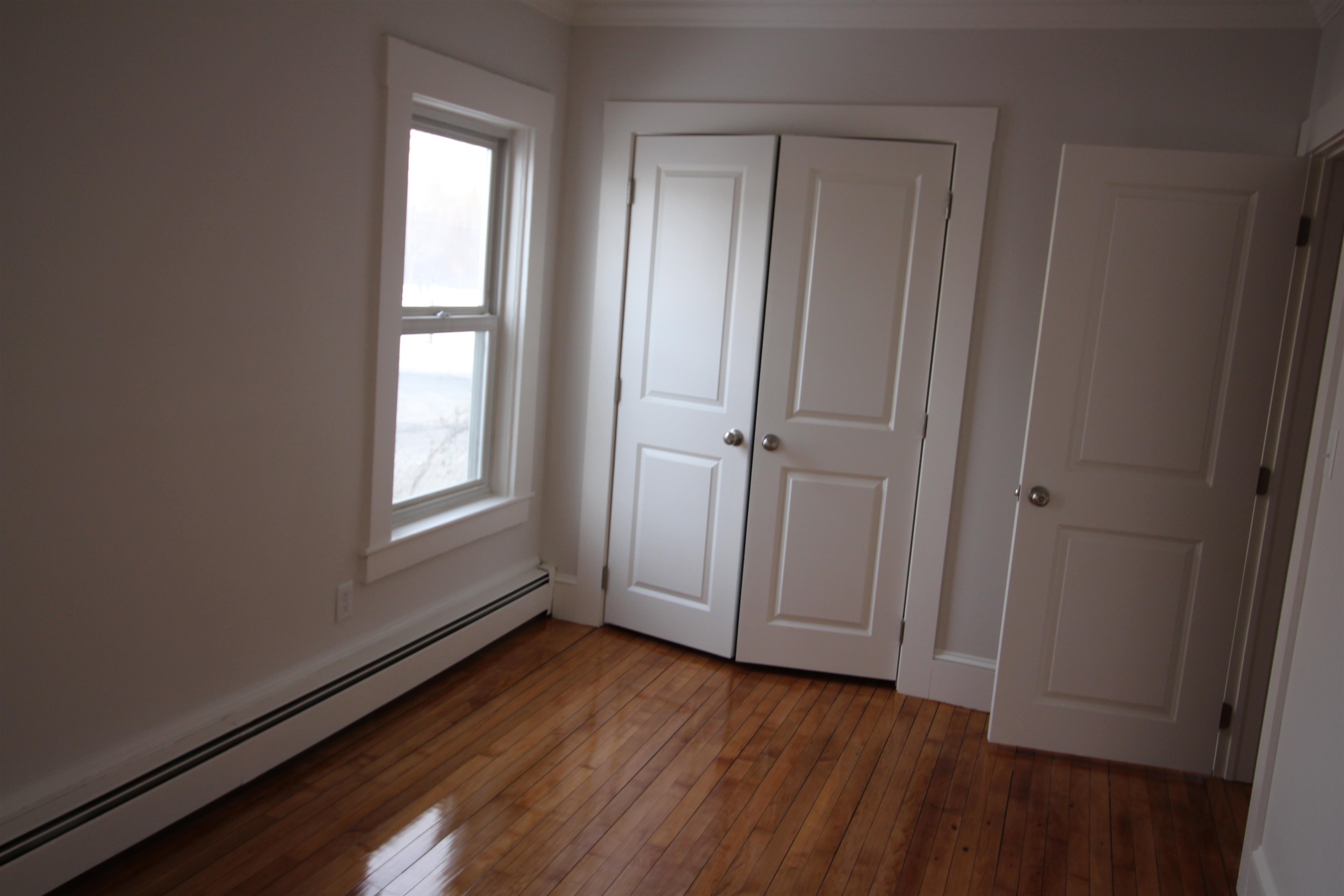 90 Franklin Street Derry, NH 03038 - Photo 4 of 6