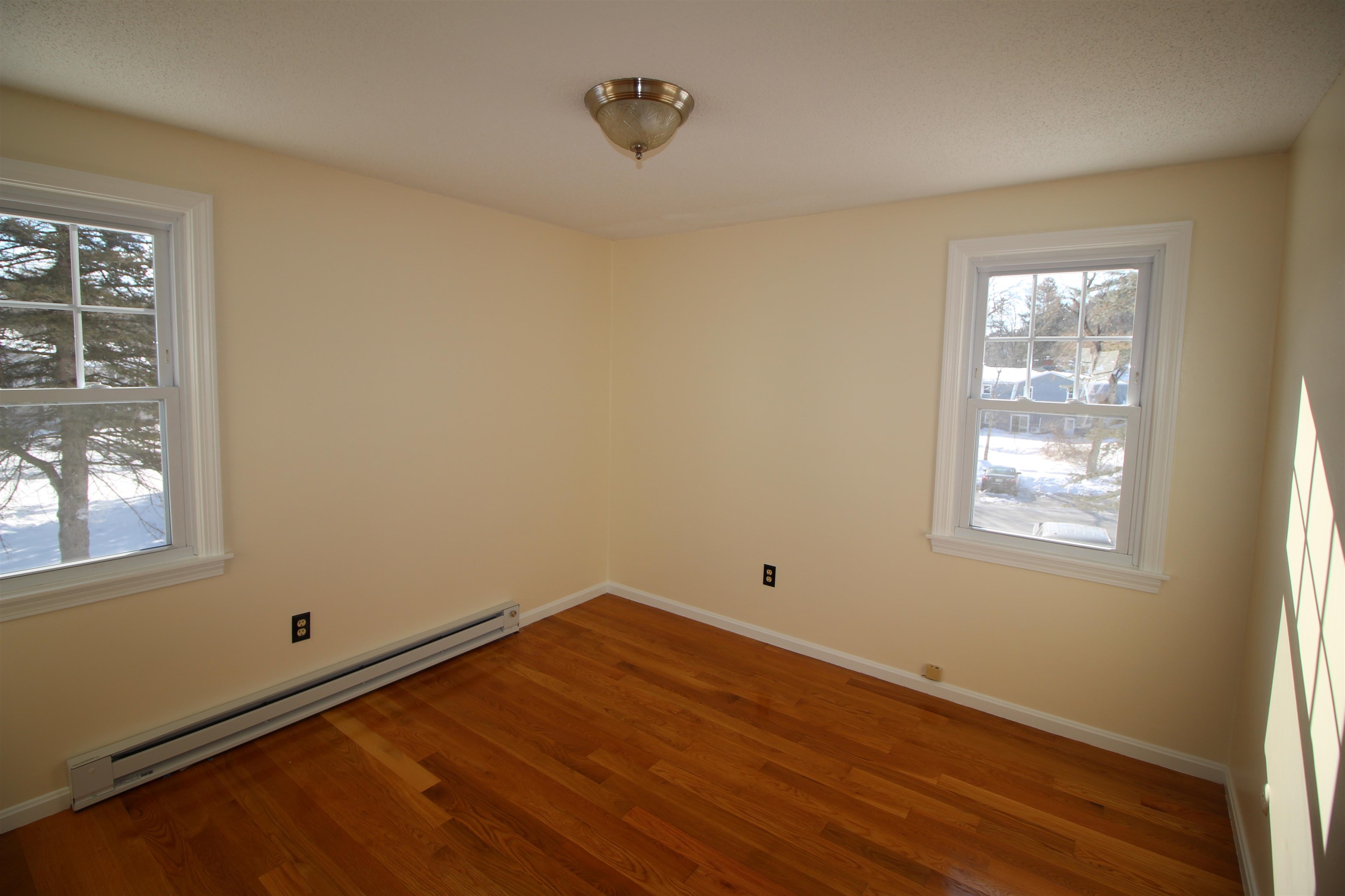 90 Franklin Street, Unit 2 Derry, NH 03038 - Photo 6 of 12