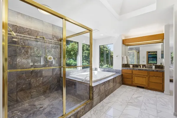 $5,595,000 | 12390 Gigli Court, Los Altos Hills, CA 94022