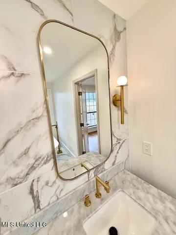 $249,000 | 124 North Cleveland Avenue, Brookhaven, MS 39601