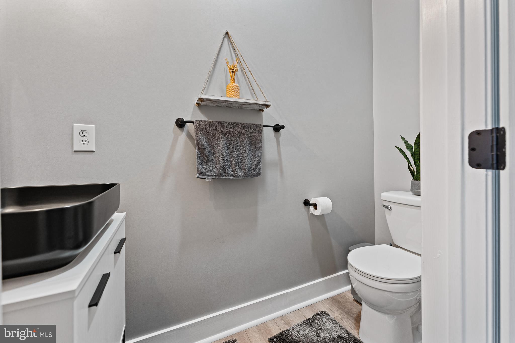 11 Teal Court Riverside, NJ 08075 - Photo 12 of 33 a bathroom with a toilet and a sink