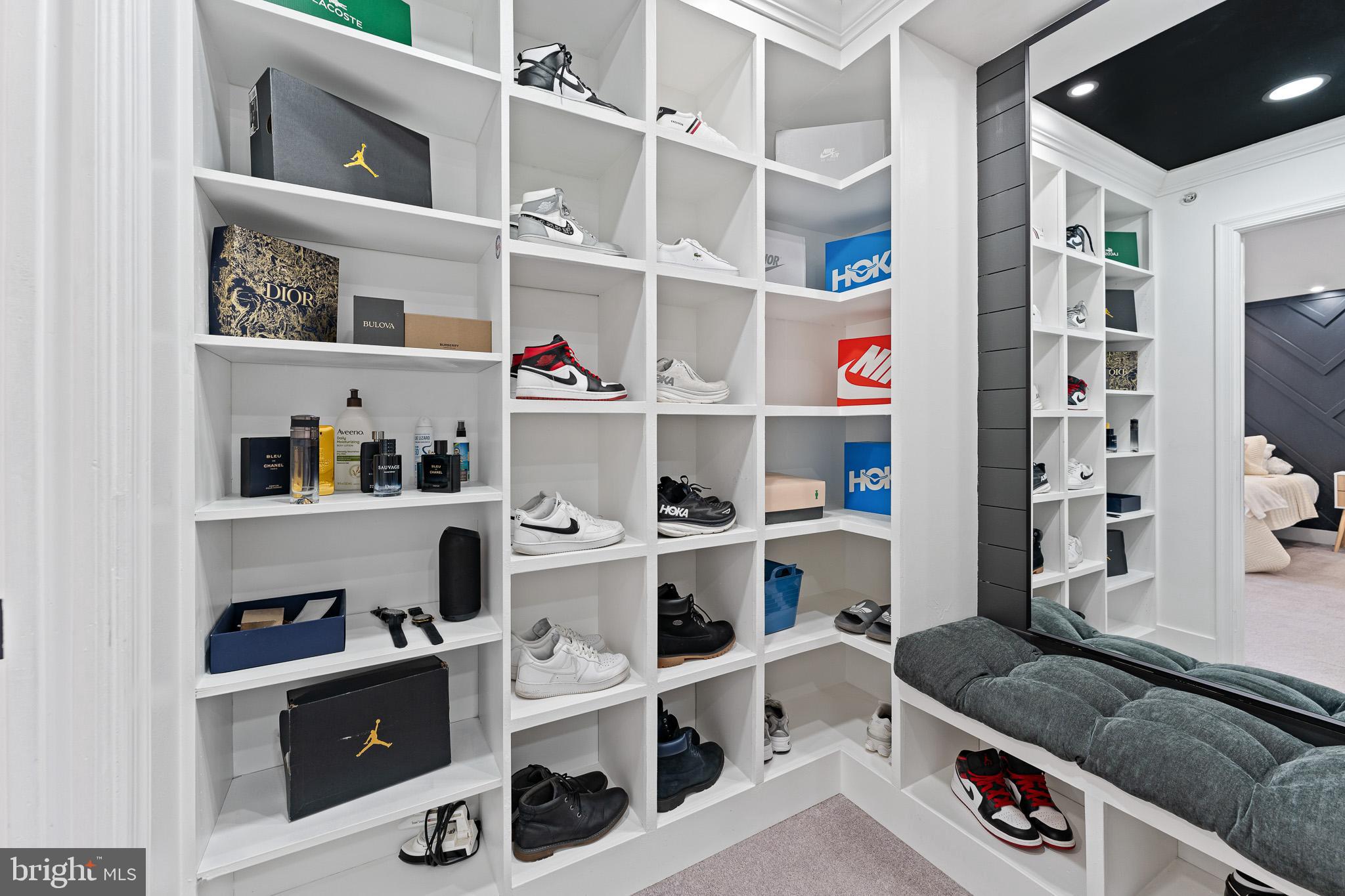 11 Teal Court Riverside, NJ 08075 - Photo 19 of 33 a room with furniture and a shelf