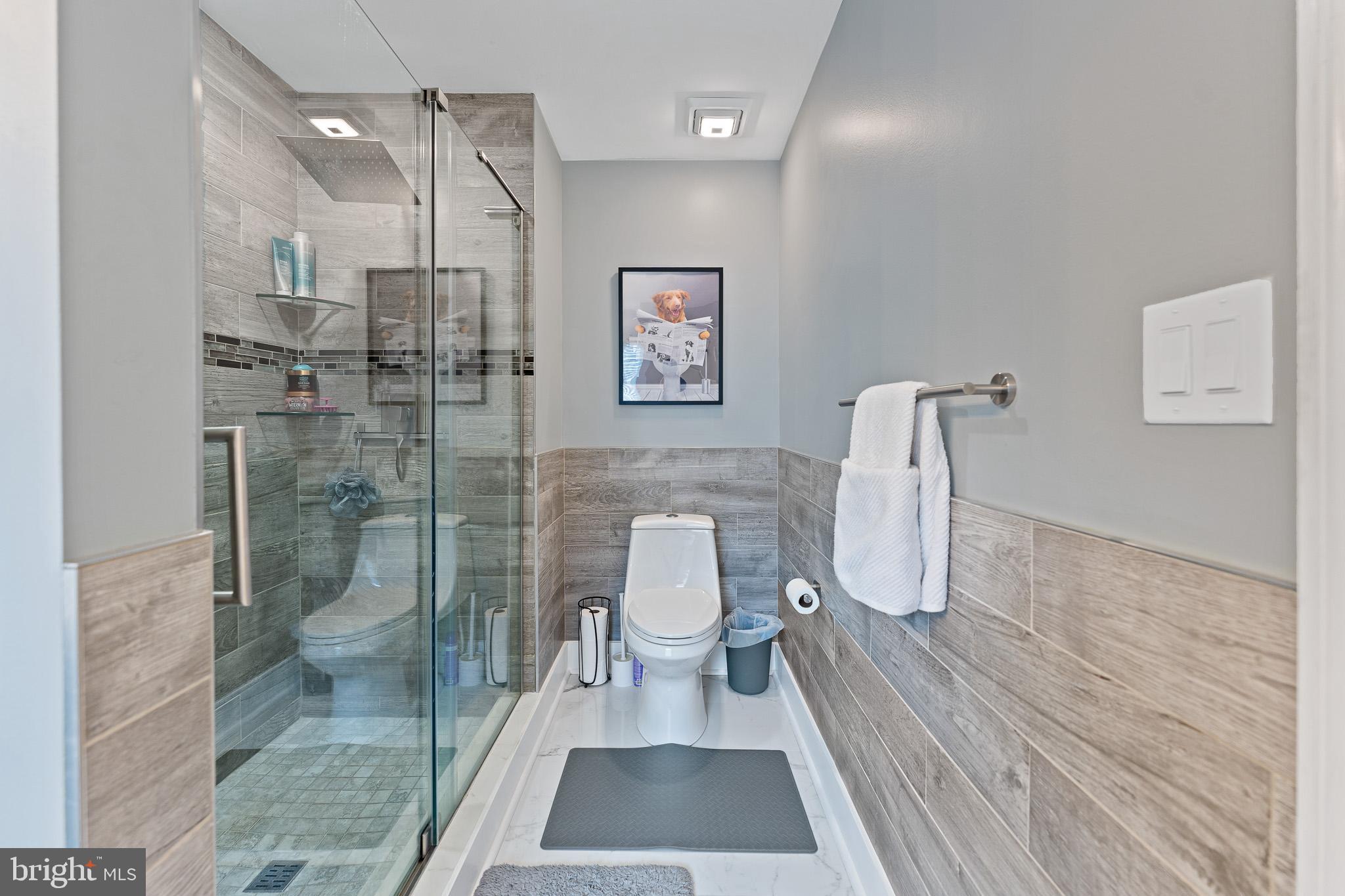 11 Teal Court Riverside, NJ 08075 - Photo 27 of 33 a bathroom with a toilet and a shower