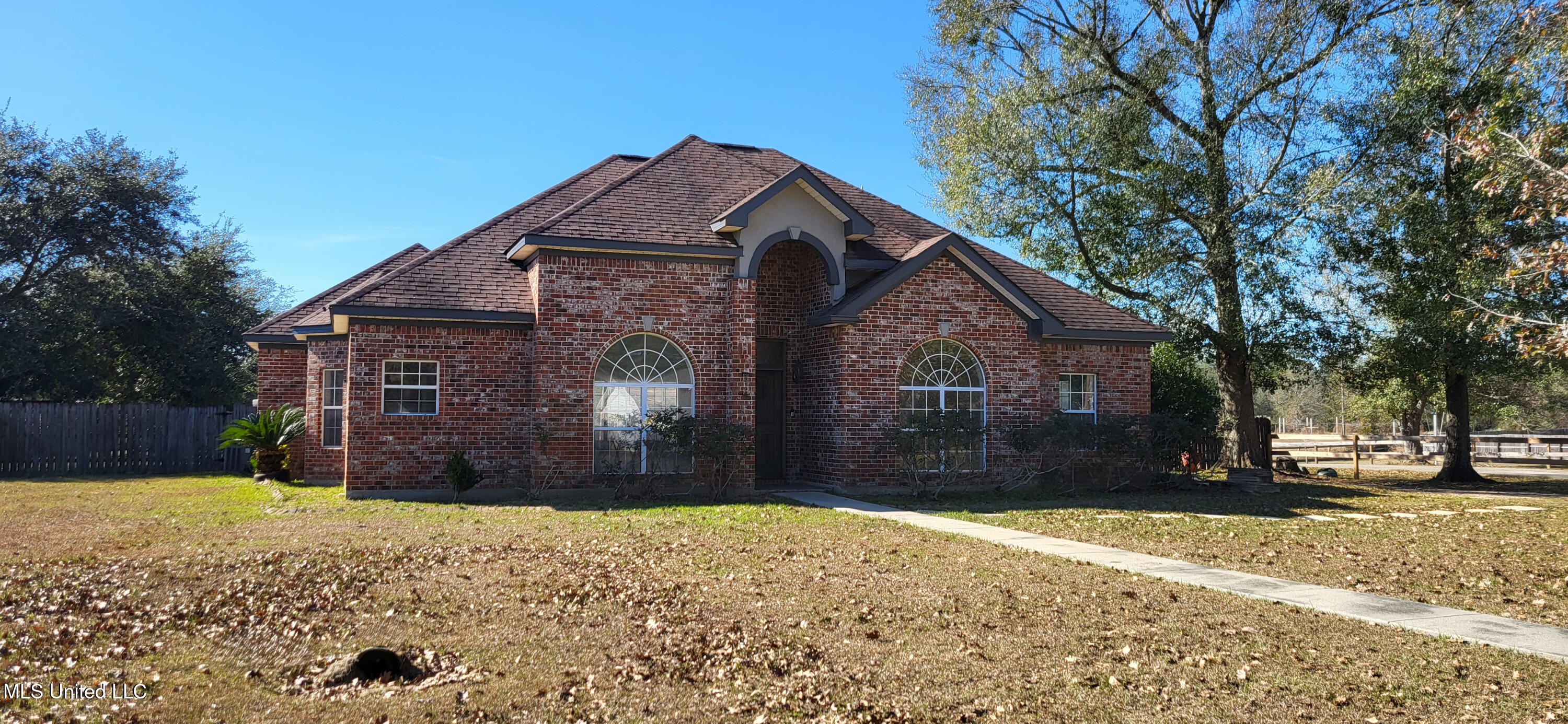 17139 Fenton Dedeaux Road Kiln, MS 39556 - Photo 18 of 28 20260120_132654