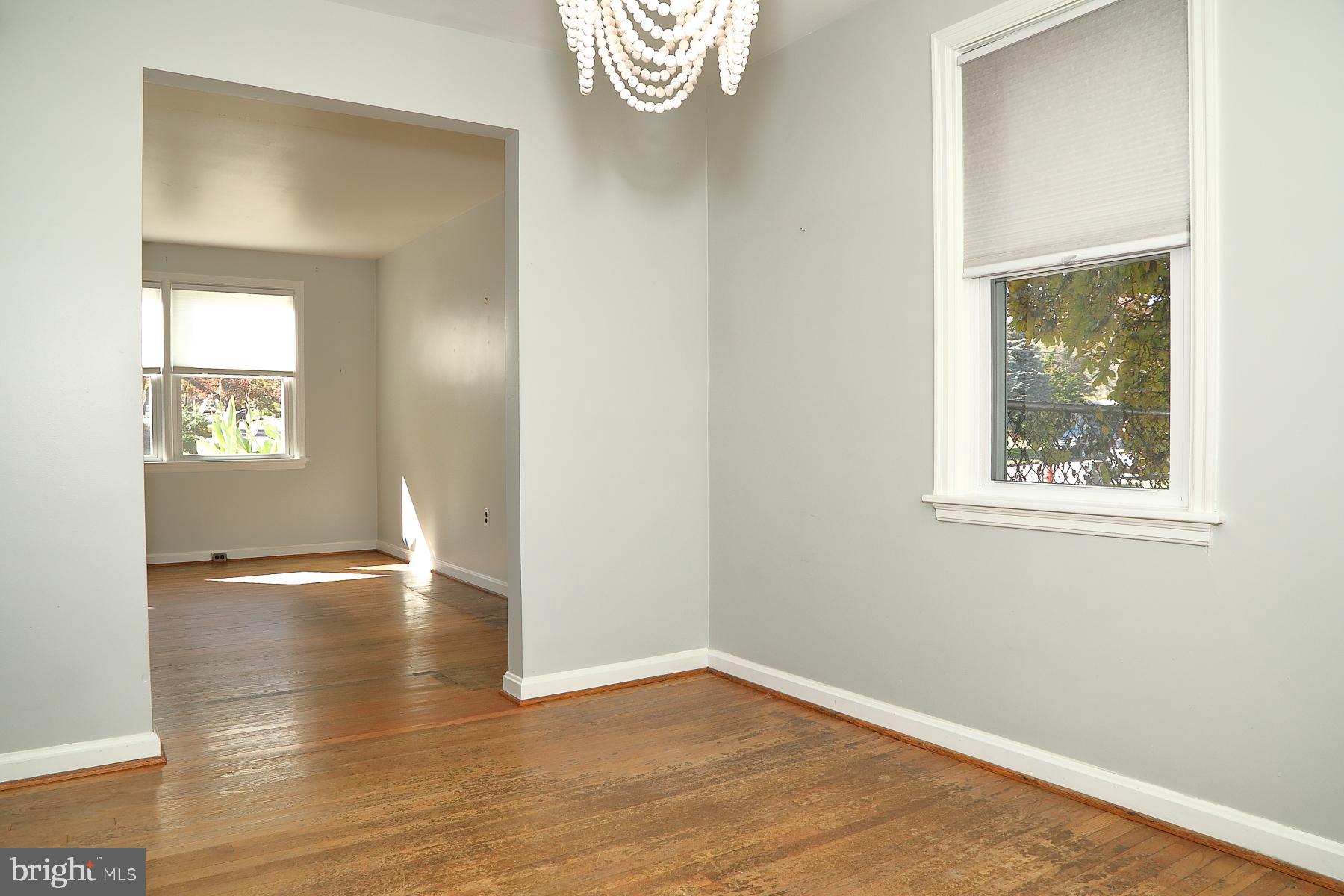 303 Euclid Avenue Lancaster, PA 17603 - Photo 14 of 24 an empty room with windows and closet