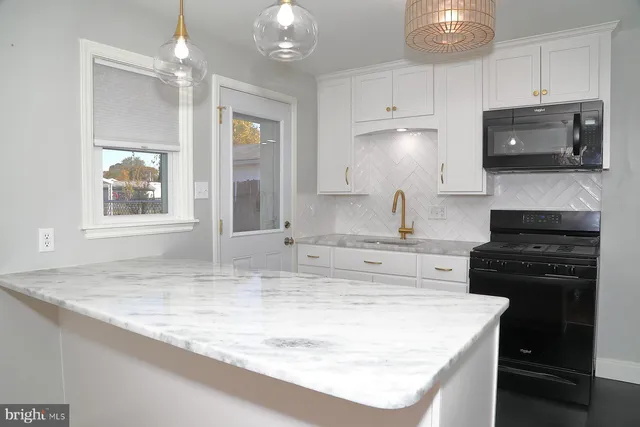 $219,900 | 303 Euclid Avenue, Lancaster, PA 17603