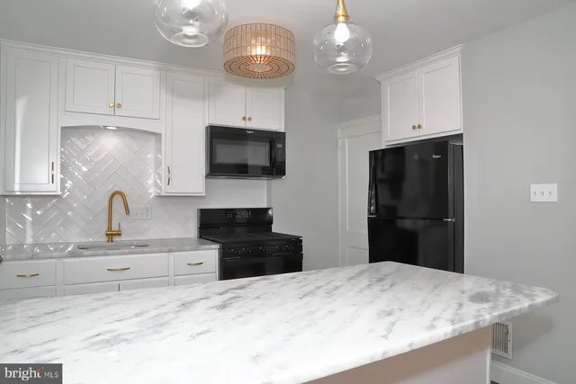 $219,900 | 303 Euclid Avenue, Lancaster, PA 17603