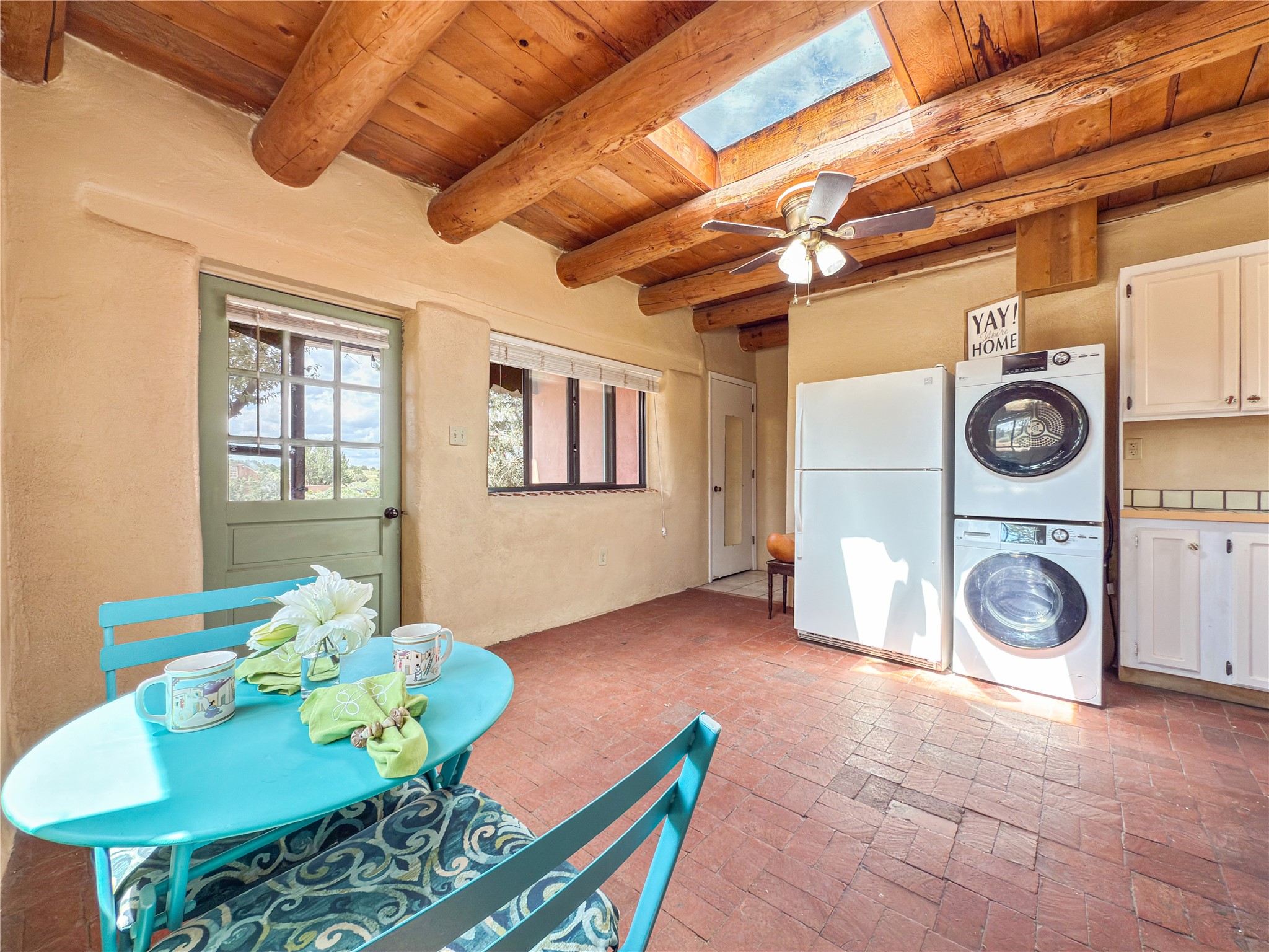 54 Rons Road Santa Fe, NM 87508 - Photo 82 of 99 Casita: Eat in Kitchen