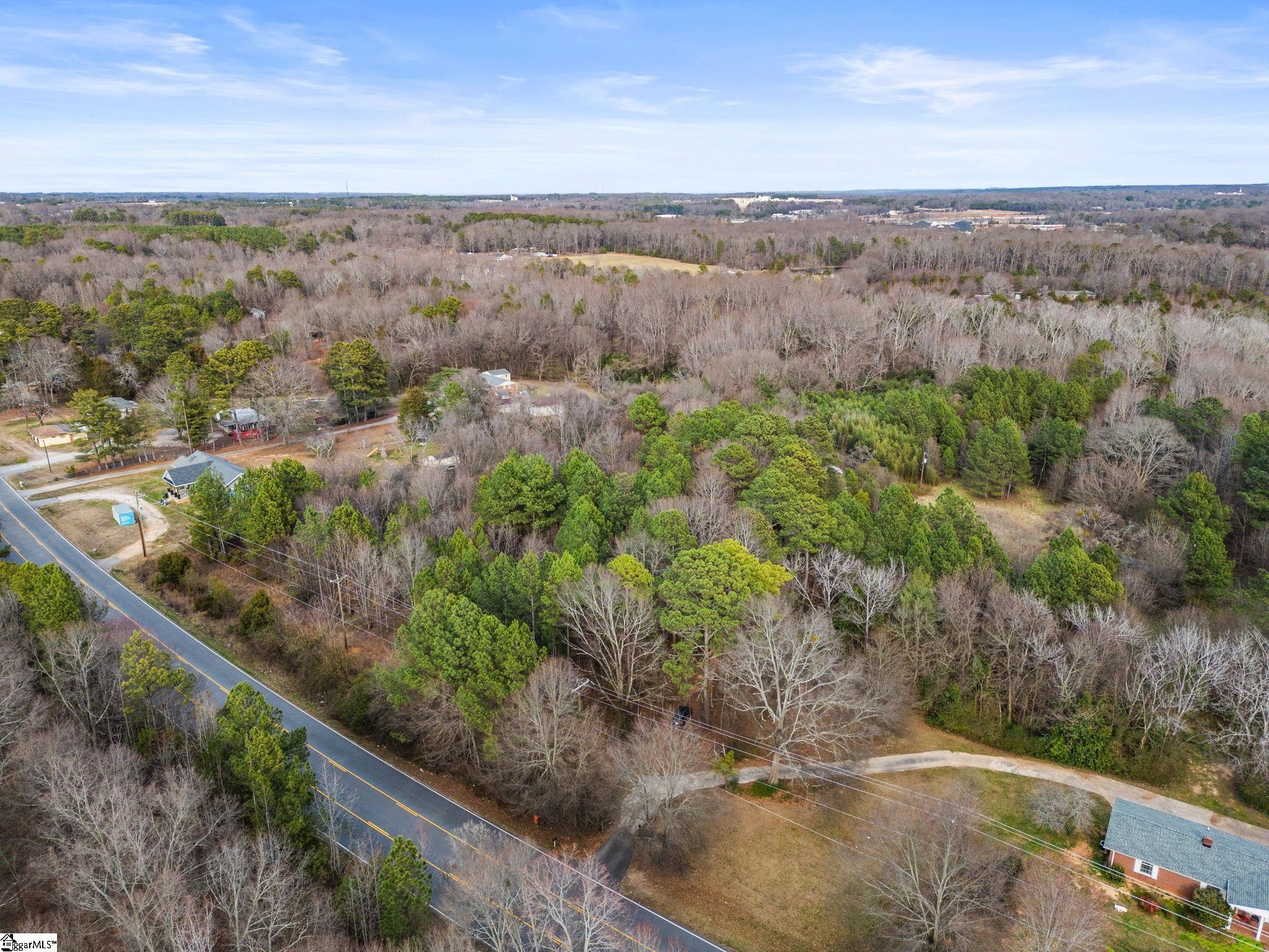 244 East Standing Springs Road Simpsonville, SC 29680 - Photo 3 of 12 Gallery Image 3