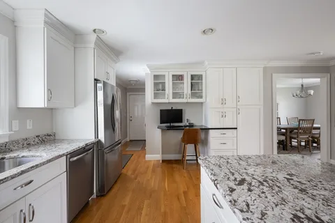 $849,000 | 6 Minot Light Avenue, Scituate, MA 02066