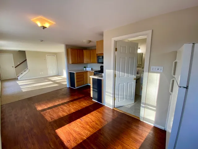 $2,000 | 12 Cedar Street, Unit 3, Holliston, MA 01746