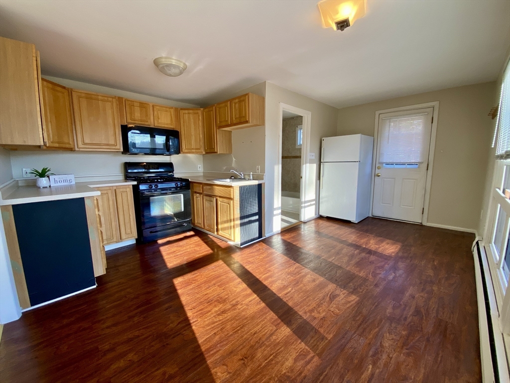 12 Cedar Street, Unit 3 Holliston, MA 01746 - Photo 6 of 18